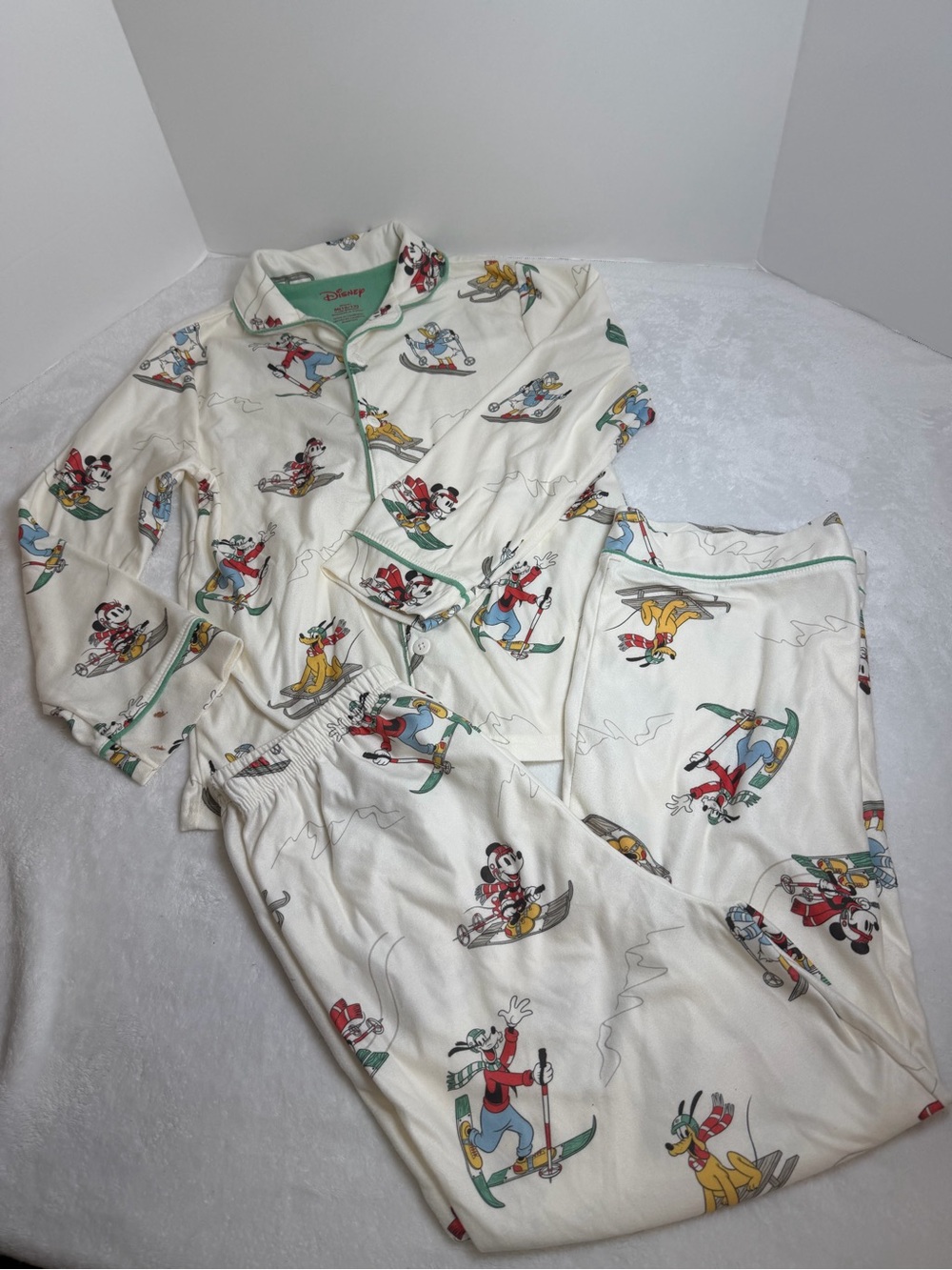 Disney Kids Cream Ski Characters PJ Set Size 10/12